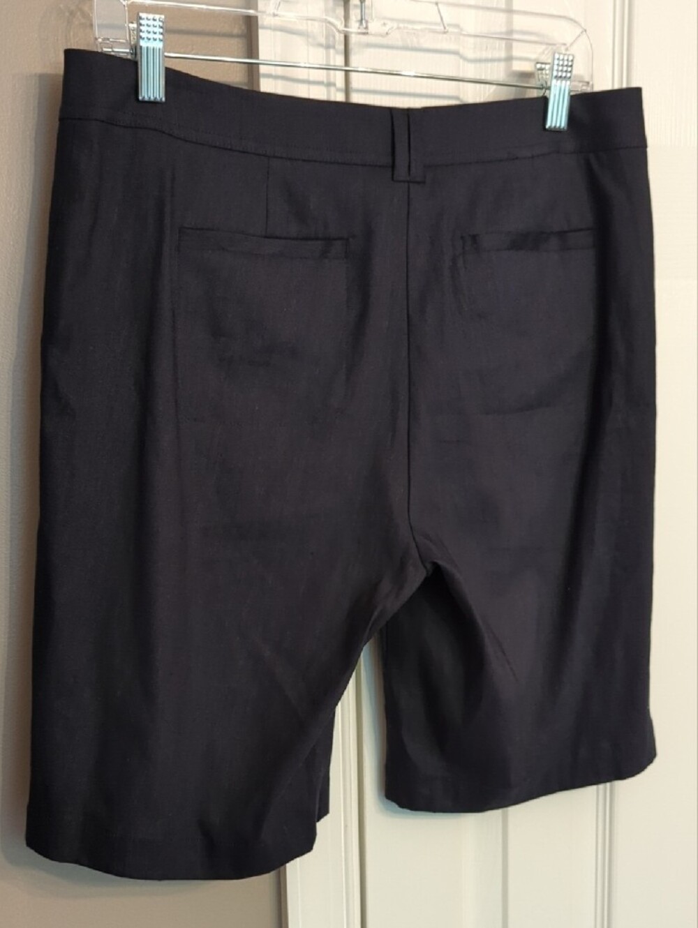 J. Jill Women's Dark Navy Blue Tailored Bermuda Linen Shorts with Button Details - Picture 3 of 8